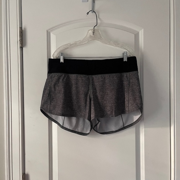 Speed Up Mid-Rise Lined Short 4" - Picture 3 of 4